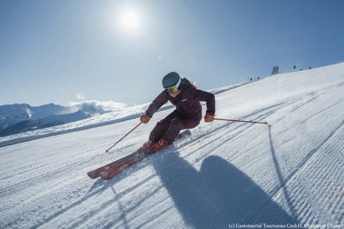 Skifahrerin im Skigebiet Hinterstoder